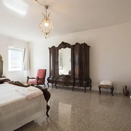 Montalto - In The Italian Village